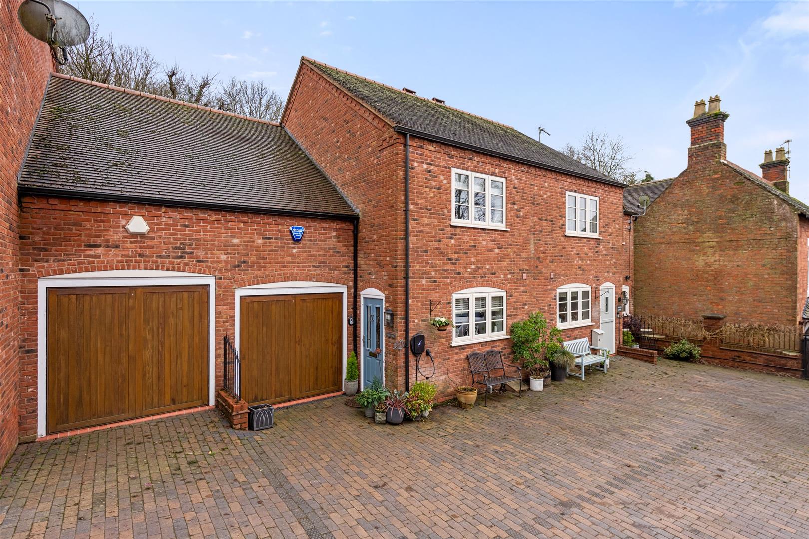 3 bed property in Adams Hill, Stourbridge